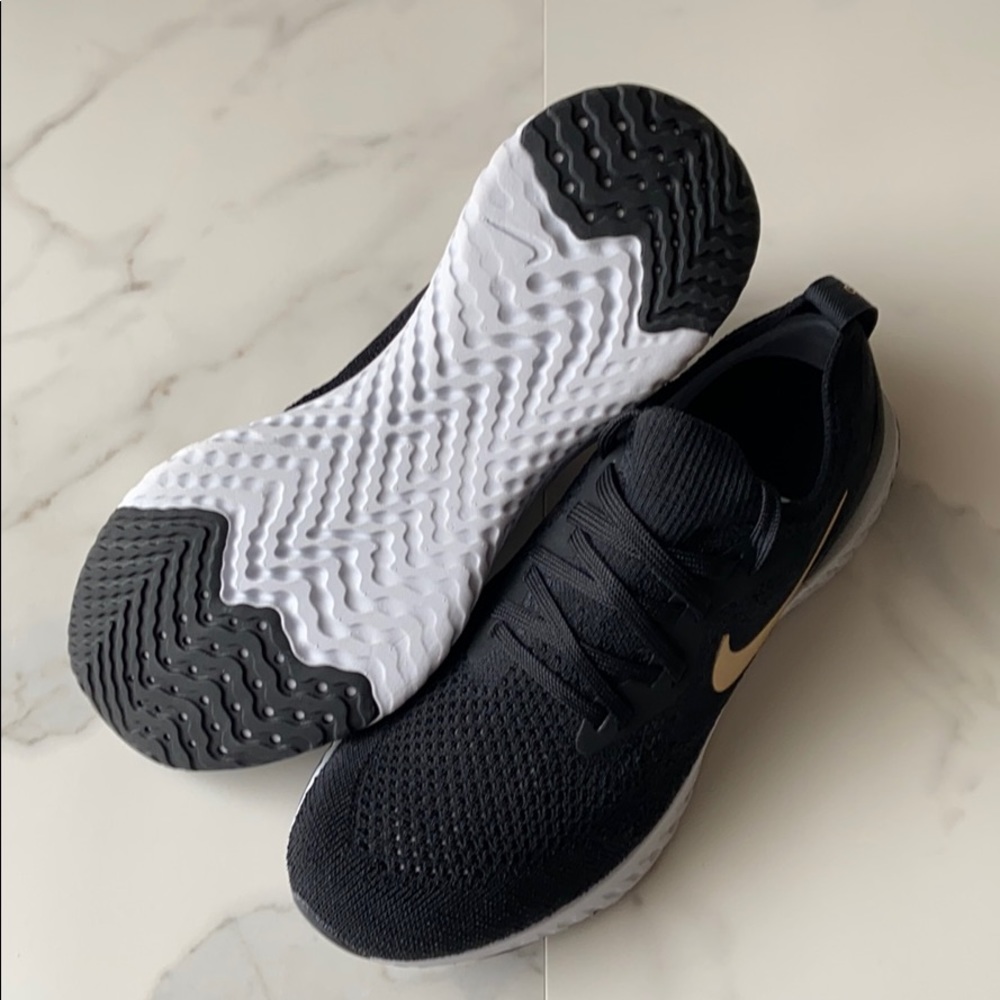 NWT Nike epic react flyknit - Picture 7 of 7